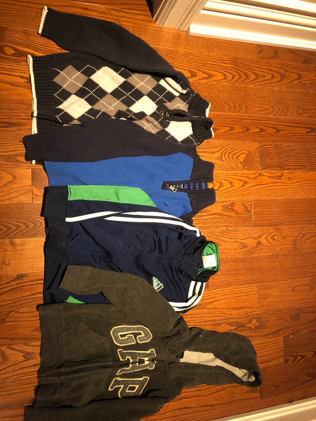 Size 4 kids clothes/pants/tops/shirts/sweaters/jacket/tie in Clothing - 4T in City of Toronto - Image 2