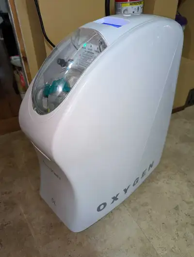 Elevate your wellness routine with this high-quality, professional-grade personal oxygen bar. Busine...
