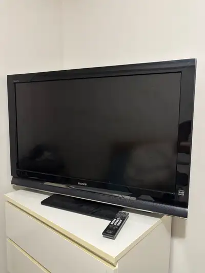 Sony Bravia 40 IN TV