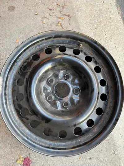 I am selling 4 gentle used winter steel rims. They didnt fit my new car, (bolt patter does not fit m...