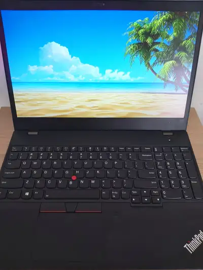 ordinateur portable In a great condition! Shipping is available. • 15.6" (396mm) FHD (1920x1080), an...