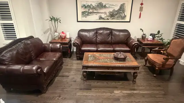 Ashley Living Room Set in Multi-item in Markham / York Region - Image 2