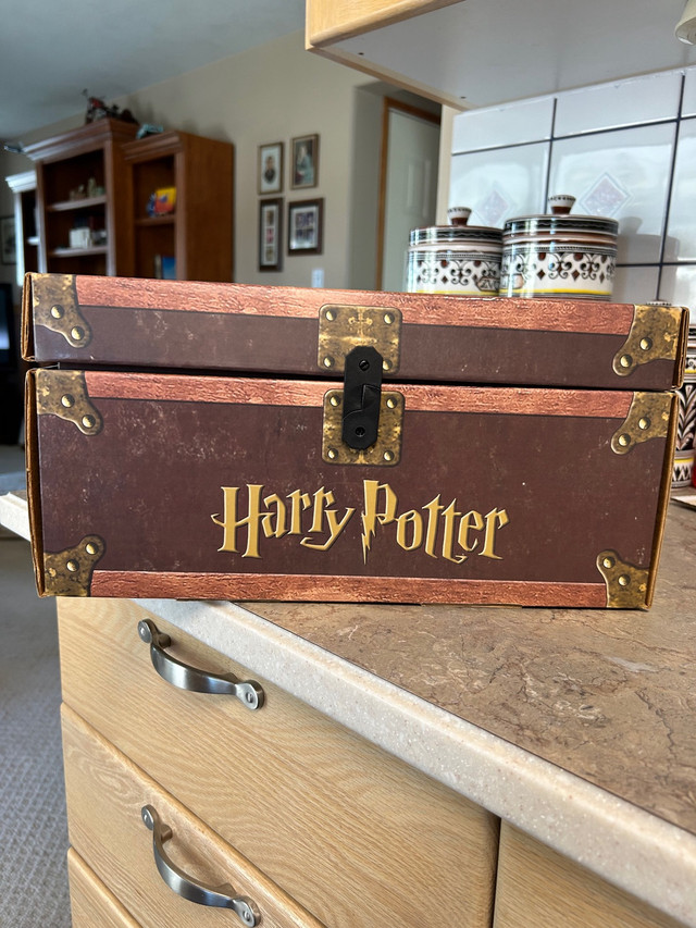Harry Potter Hard Cover Box Set in Children & Young Adult in Comox / Courtenay / Cumberland