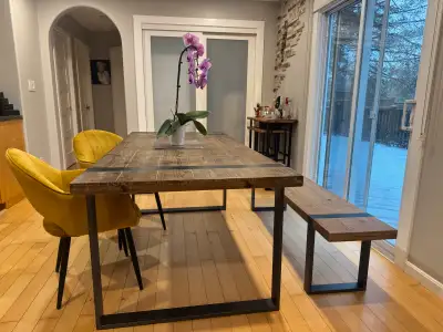 Modern Dining Table- Excellent Condition, View more