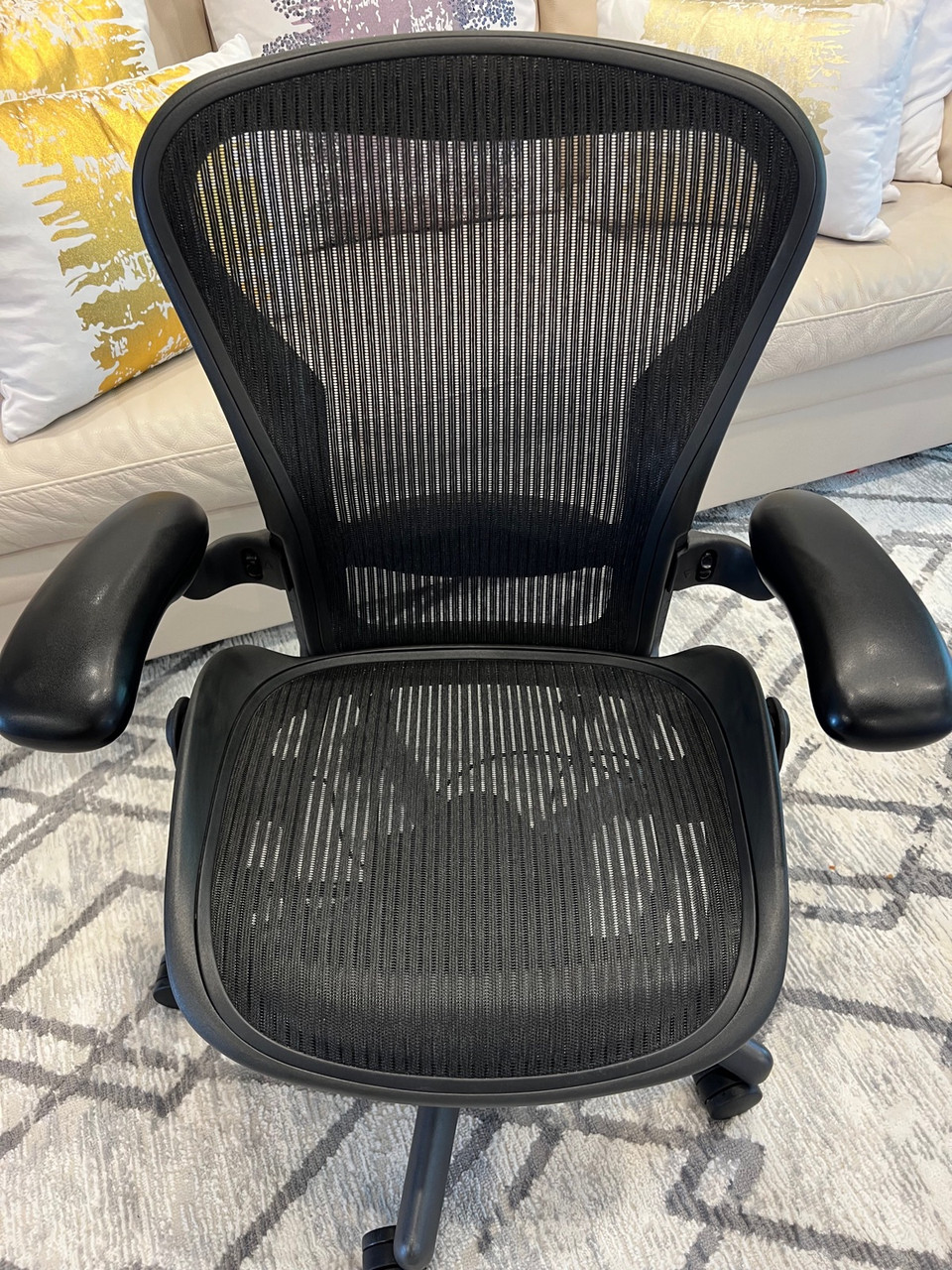 Kijiji herman miller aeron sale