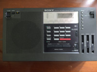 Sony fm/am pll synthesized receiver icf-2001 shortwave radio