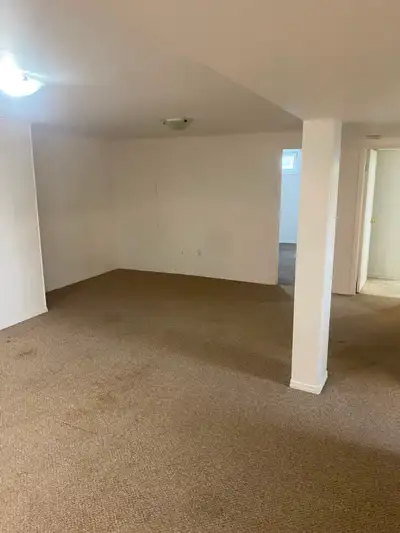 Spacious 2 Bedroom Basement Suite in Steinbach! Features: - 2 Spacious Bedrooms - 4 piece Bathroom -...