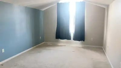 Spacious Private Room w/ Ensuite – South Barrie