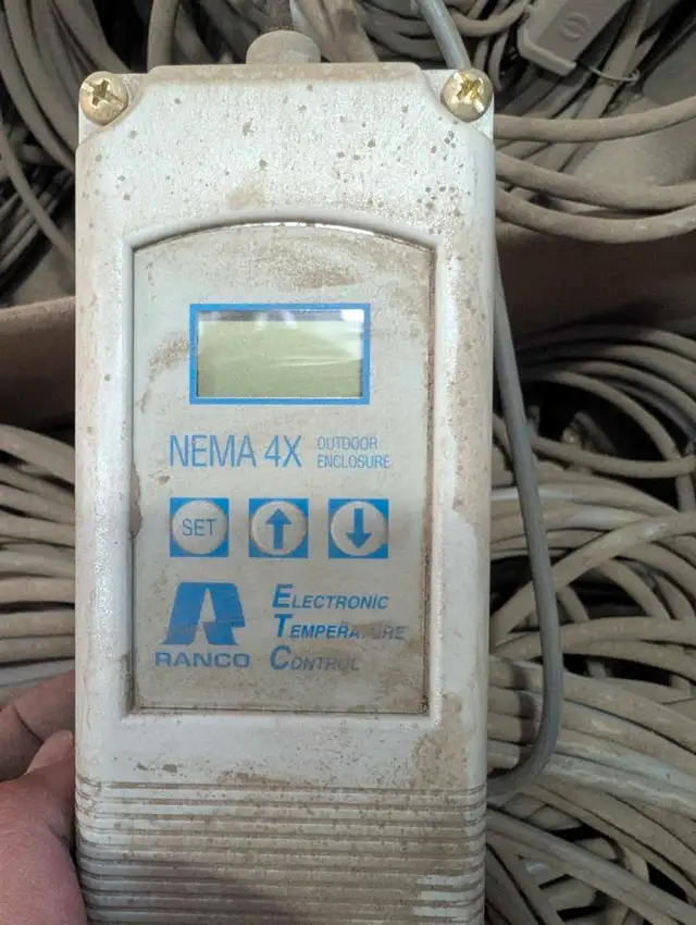 digital thermostat 63672034767617121