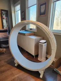 High quality cat exercise wheel - near mint condition (not used)