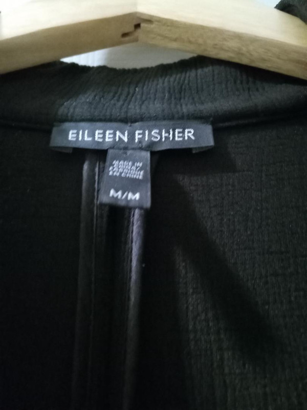 Designer Eileen Fisher coat in Women's - Tops & Outerwear in City of Toronto - Image 2