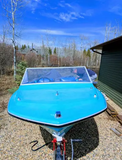Kalika 4-seater boat, Mercury 65HP Motor with bilage pump installed. Comes with trailer, Helix 5 fis...