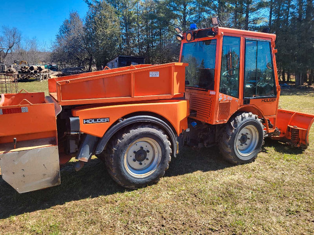 2008 Holder 9.88 Tractor Low hours in Heavy Equipment in Owen Sound - Image 3