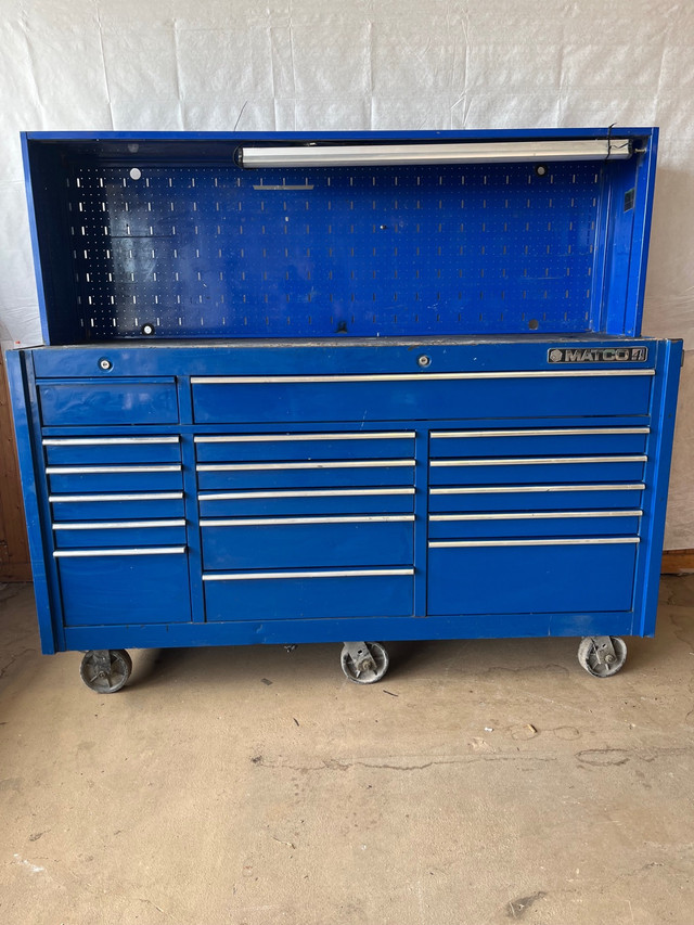 Matco 4S Triple Bay Box And Snapon Hutch Tool Storage & Benches