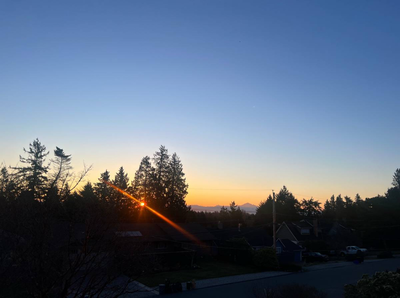 Beautiful quiet upper level spacious house with 3 good sized bedrooms, 1.5 bathrooms. The house has...