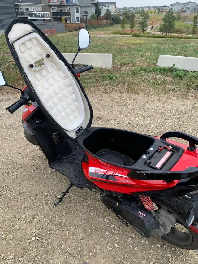 2021 JIAJAE Voyageur Moped in Scooters & Pocket Bikes in Edmonton - Image 6