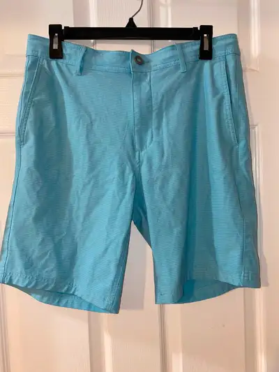 Brand new blue PGA golf shorts. My boyfriend bought the wrong size and didn’t keep the receipt. Size...
