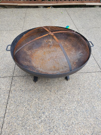 Solid steel fire pit from HD