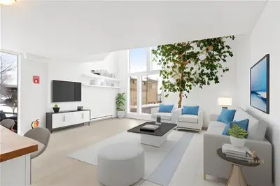Welcome to the modern and unique condo unit in the Exchange District. Boasting 1100 square feet this...