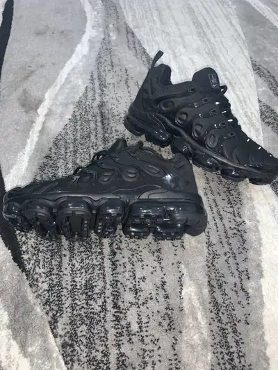 Nike Vapourmax plus size 10, View more