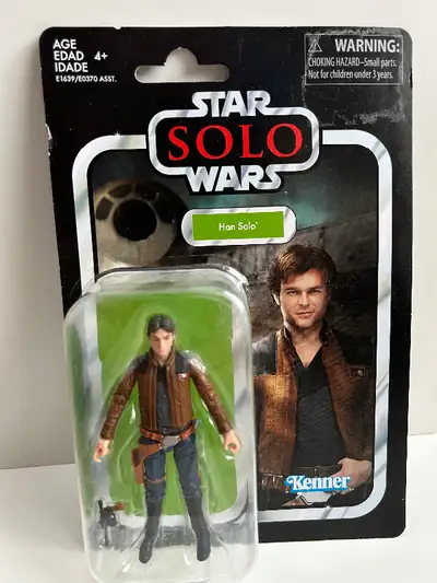 Here’s a selection of older VC figures. Rey (Jakku) separating bubble $15 Supreme Leader Snoke taped...
