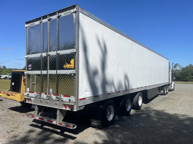 2021 Utility Refer trailer tridem in Heavy Trucks in Charlottetown - Image 5