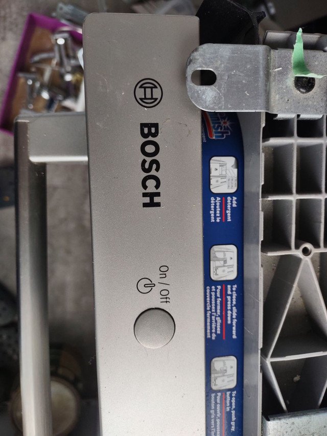 Dishwasher Bosch for parts in Dishwashers in Calgary - Image 2