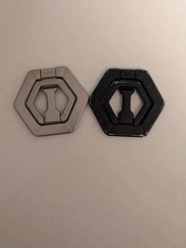 UAG magsafe phone Grips in Cell Phone Accessories in St. Catharines - Image 2