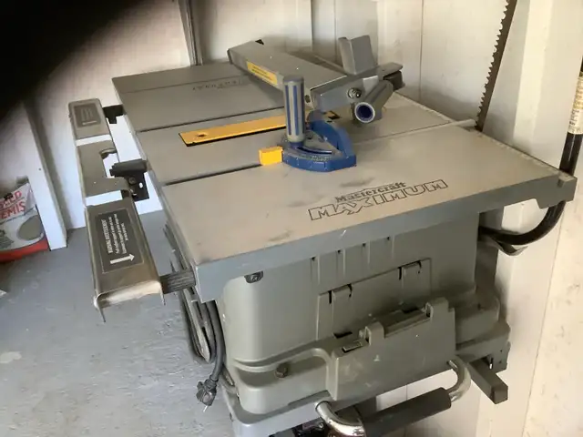 table saw in Power Tools in Medicine Hat - Image 4