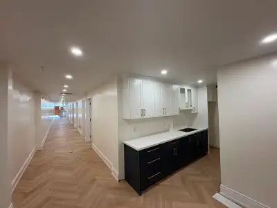 This luxurious Office space is located in the most convenient and sought after location on the Steel...