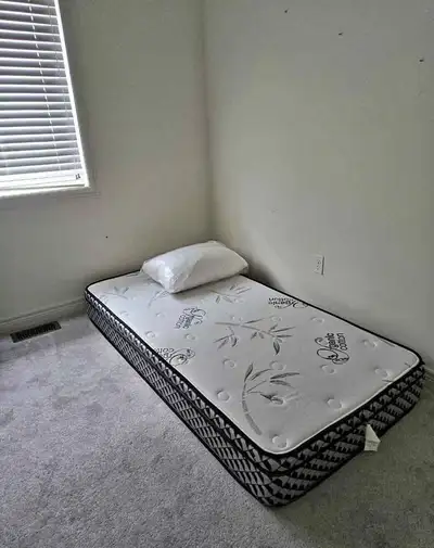 MISSISSAUGA / PEEL REGION BIGGEST SALE, MATTRESSES WITH NO TAX, SALE SINGLE, DOUBLE, QUEEN & KING SI...