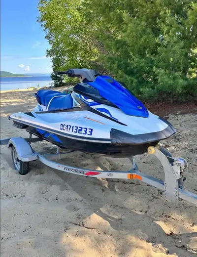 motomarine Yamaha Wave runner vx cruiser 2015 - technologie Ride de Yamaha pour le reculon -Seulemen...