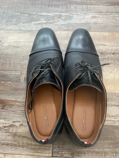 Men’s Size 11 Tommy Hilfiger Dress Shoes - Brand New Condit, View more
