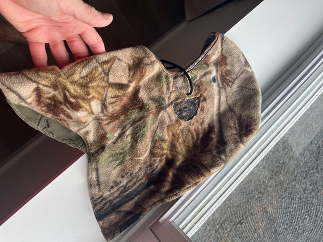 Duel Use Scent-Lock Hunting Cap/Pullover Camo Hat in Fishing, Camping & Outdoors in City of Halifax - Image 3
