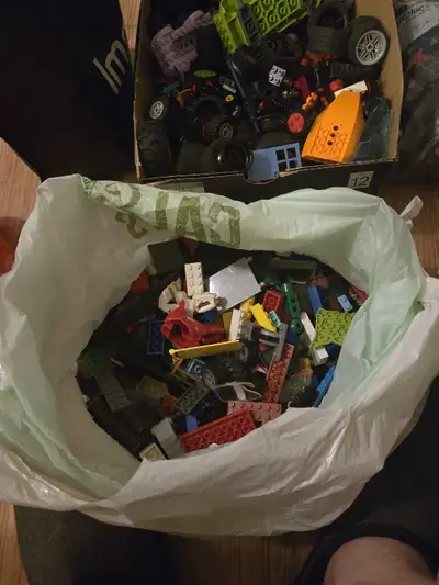 Im looking to get rid of close to 10 lbs of random lego and other building blocks. There is quite a...