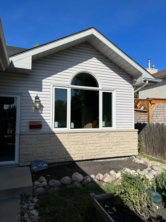 WINDOWS & DOORS439732260790620168