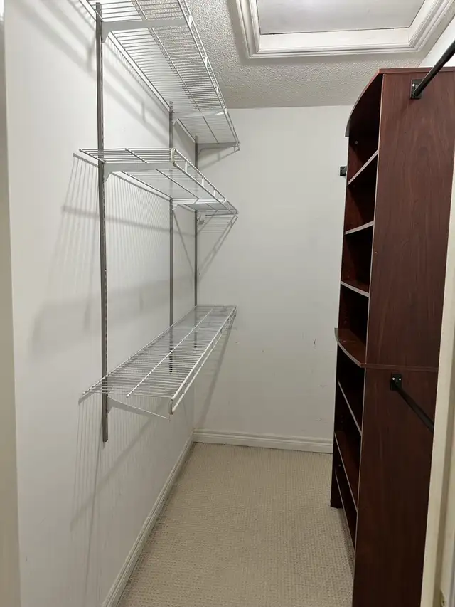 Mississauga singer and master room for rent in Room Rentals & Roommates in Mississauga / Peel Region - Image 5