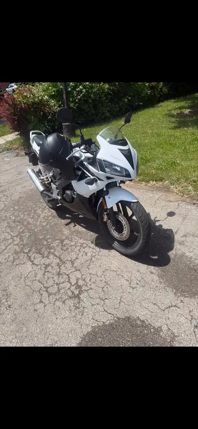 I bought this and just wasn’t into riding, it’s a 2007 Honda cbr 125r, great bike runs good looking...