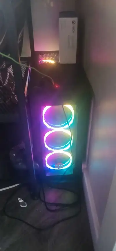 Upgraded CyberpowerPc GMA 2700A (Box Included) Retails currently for $1800 without any upgrades, mon...
