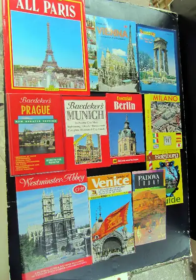 (JJD-232)  European City Travel Guide books., View more