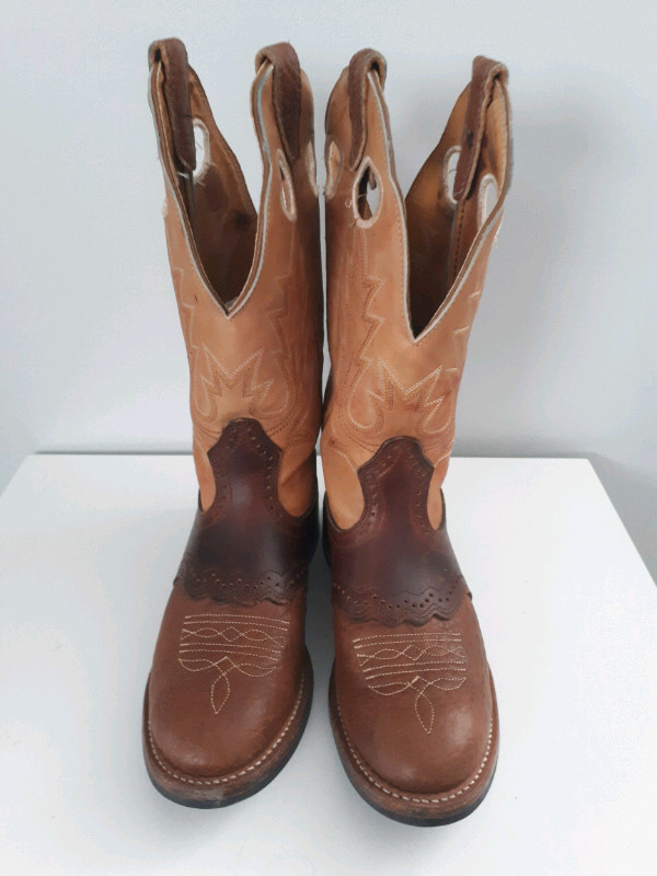 Boulet ladies boots, size 6 in Women's - Shoes in Strathcona County