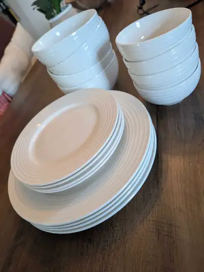 perfect condition - Mikasa white porcelaine tableware, View more