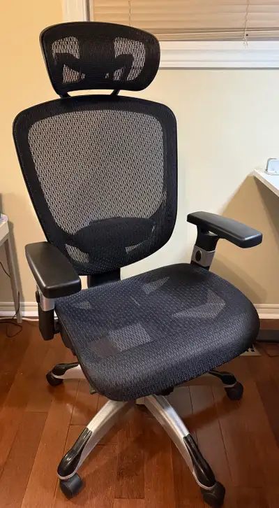 Staples Hyken Ergonomic Mesh Swivel Task Chair - Black, View more
