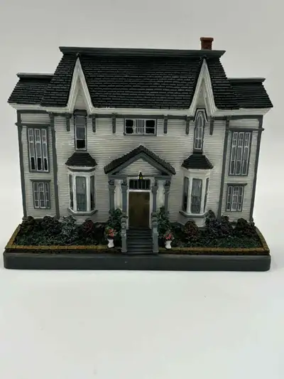 Shadow Lawn Inn - Rothesay NB - Catherine Karnes Munn Figurine, View more