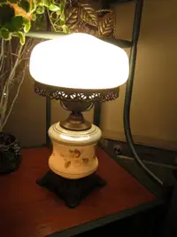 Vintage Parlor Milk Glass lamp