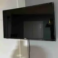 LG 32” LCD TV For Sale