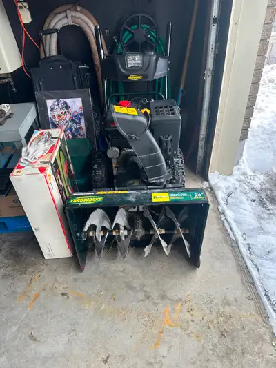 Yardworks Sniwblower, View more