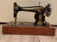 SINGER SEWING MACHINE - 1910/11