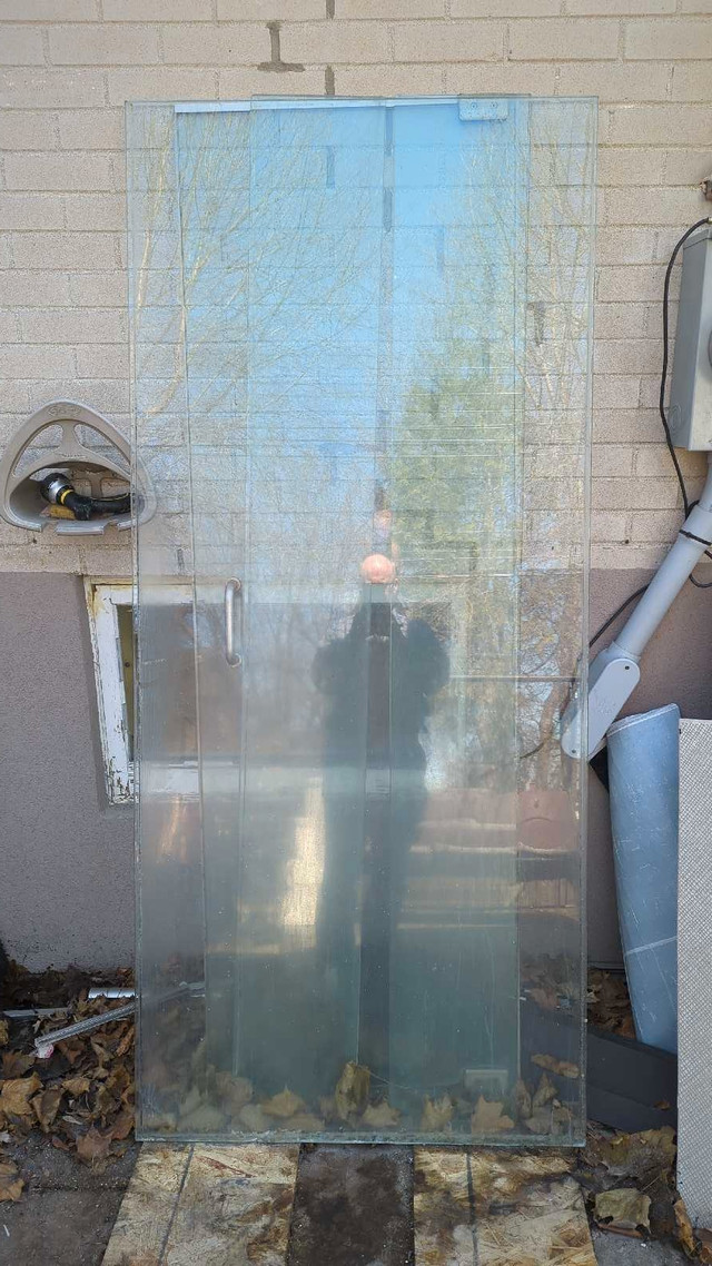 Tempered glass panels for shower enclosure porte de douche verre dans Articles pour la salle de bains  à Ville de Montréal