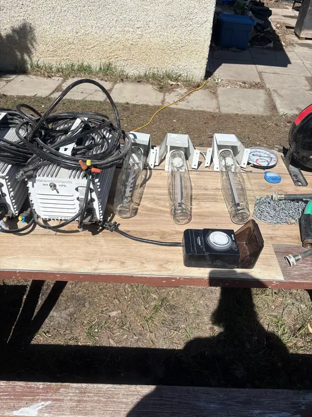 grow equipment in Plants, Fertilizer & Soil in Calgary - Image 3
